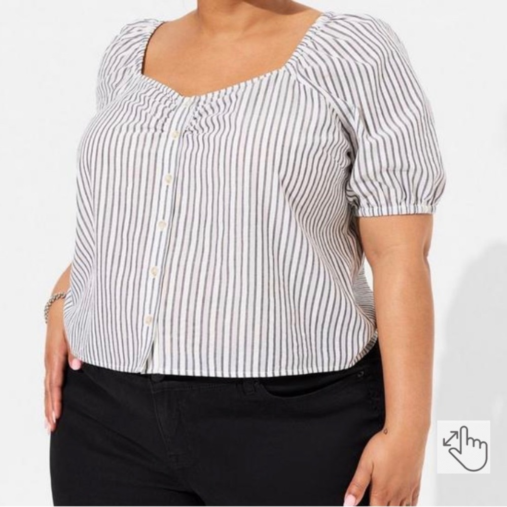 Torrid Seersucker Button Front Crop Top in Heron Heather Blue Size 3 /3X Preppy